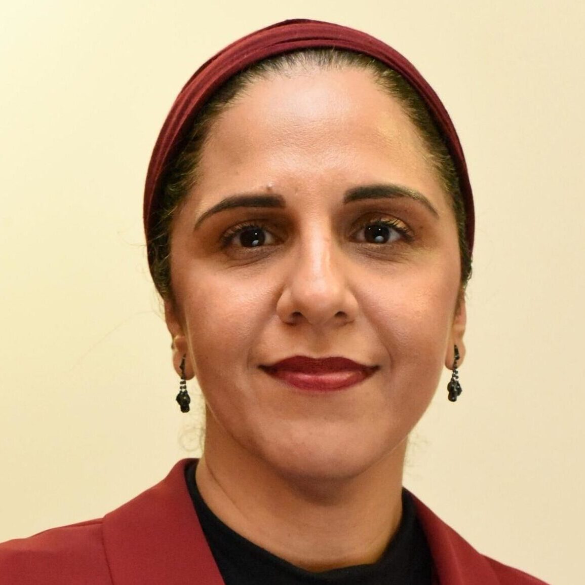A headshot of Fozia Irfan